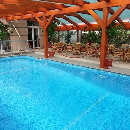 Hotel Rodinny Bohemia 3*